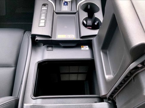 New 2025 Lexus LX 700h Luxury image 20