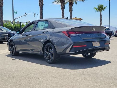 New 2026 Hyundai Elantra SEL Sport FWD image 3
