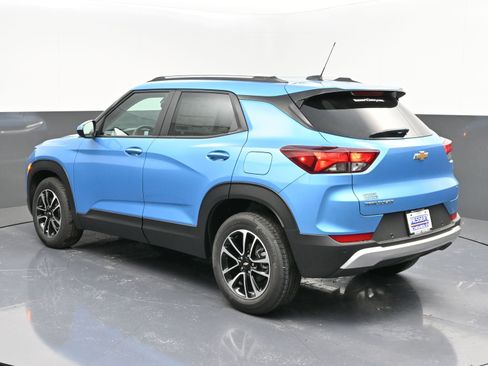 Used 2025 Chevrolet TrailBlazer LT w/ Convenience Package image 5