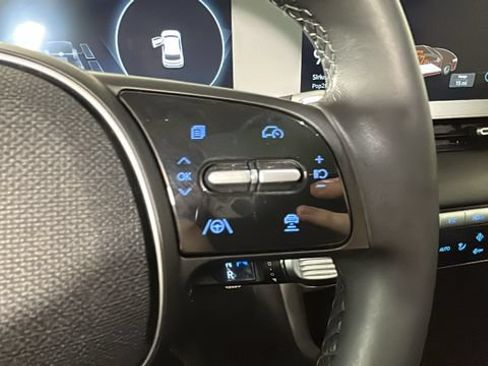 Used 2023 Hyundai Ioniq 5 Limited AWD/4WD image 16