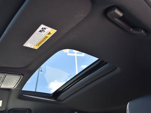 Used 2025 Honda Odyssey Sport-L image 11