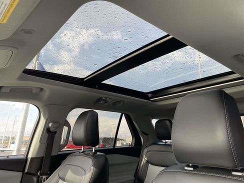 Certified 2023 Ford Explorer XLT w/ Equipment Group 202A image 19