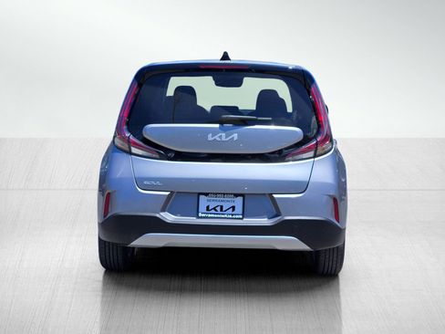 Certified 2025 Kia Soul LX w/ LX Technology Package FWD image 5