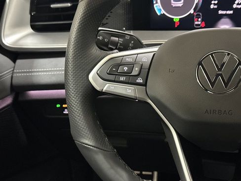 New 2026 Volkswagen Tiguan SE R-Line image 29