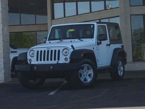 Used 2017 Jeep Wrangler Sport w/ Connectivity Group image 6