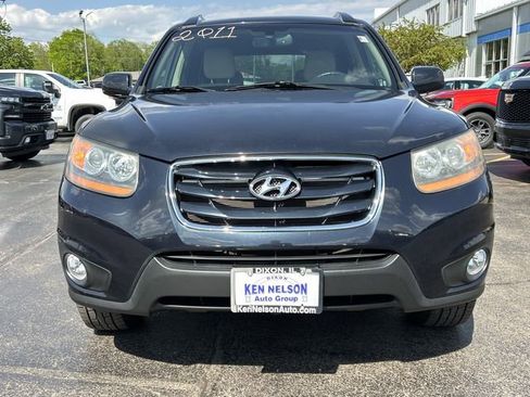 Used 2011 Hyundai Santa Fe Limited AWD/4WD image 2
