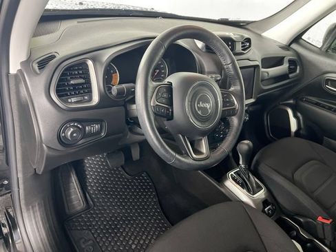 Used 2022 Jeep Renegade Latitude w/ Convenience Group AWD/4WD image 10