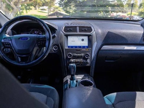 Used 2018 Ford Explorer XLT w/ Equipment Group 201A image 46