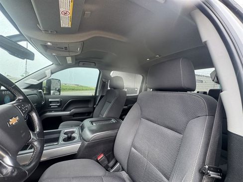 Used 2019 Chevrolet Silverado 2500 LT w/ LT Plus Package AWD/4WD image 8
