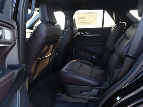 New 2026 Ford Explorer Platinum RWD image 11