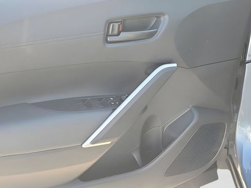 New 2025 Toyota Corolla Cross LE FWD image 44