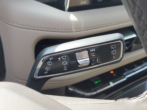 Certified 2023 Lincoln Nautilus Reserve image 19