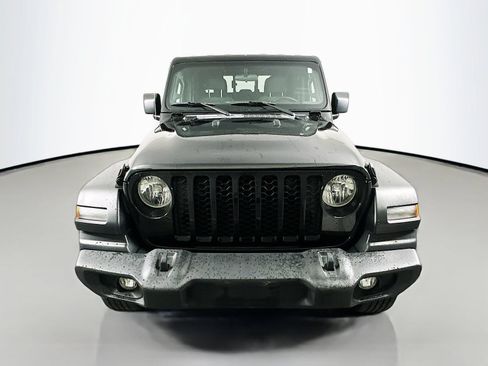 Used 2020 Jeep Gladiator Sport w/ Quick Order Package 24S AWD/4WD image 2