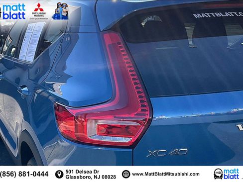 Used 2025 Volvo XC40 B5 Core image 31