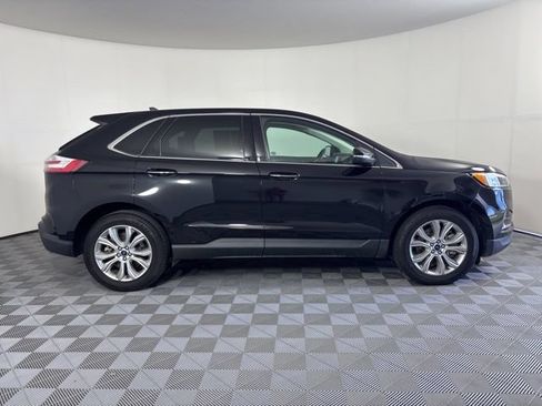 Used 2022 Ford Edge Titanium w/ Equipment Group 301A AWD/4WD image 37