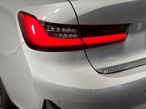 Used 2019 BMW 330i Sedan w/ Convenience Package RWD image 36