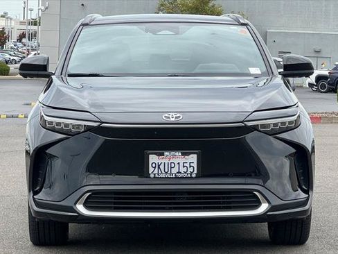 Certified 2023 Toyota bZ4X FWD image 10