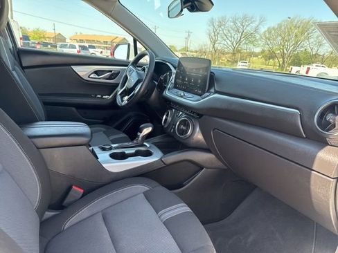 Used 2025 Chevrolet Blazer LT image 16