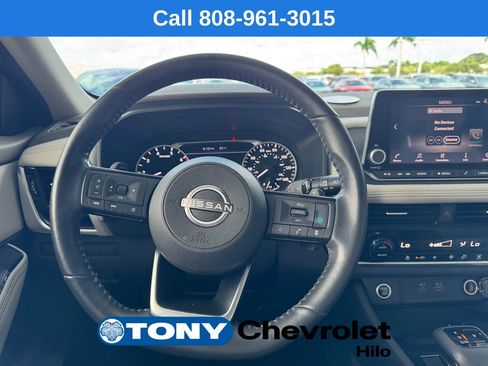 Used 2022 Nissan Rogue SV w/ SV Premium Package FWD image 14