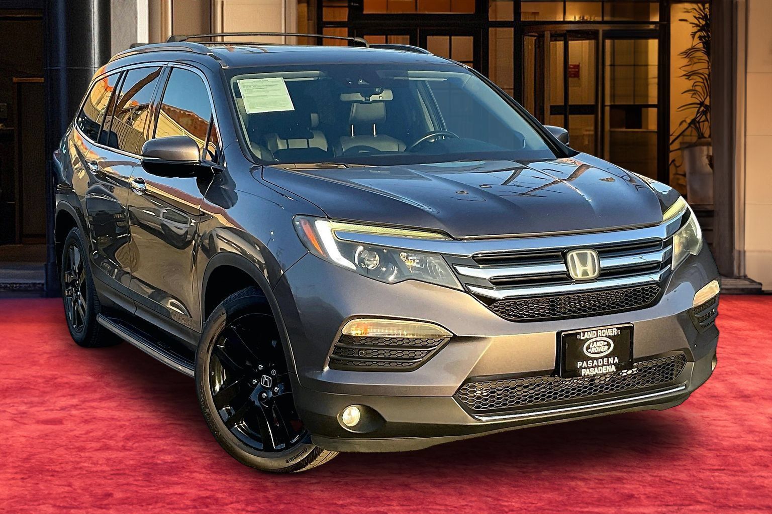 Used 2016 Honda Pilot Elite image 2