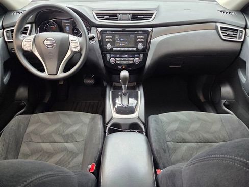 Used 2015 Nissan Rogue SV FWD image 14
