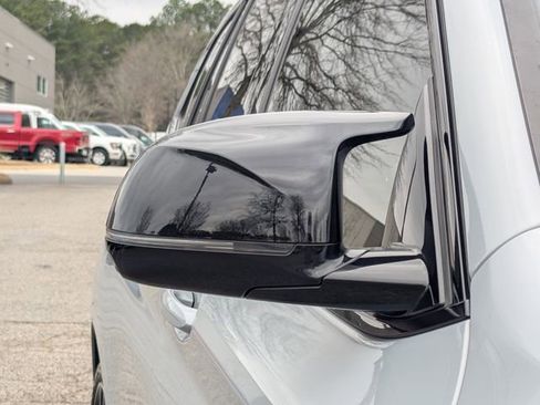 Used 2022 BMW X3 M40i w/ Premium Package image 12