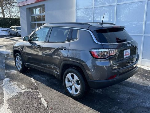 Used 2021 Jeep Compass Latitude w/ Sun and Sound Group image 7