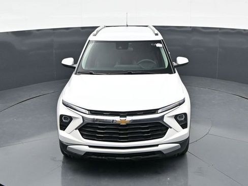 Used 2025 Chevrolet TrailBlazer LT w/ Driver Confidence Package AWD/4WD image 28