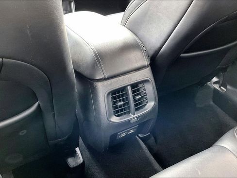 Used 2021 Jeep Cherokee Latitude Plus AWD/4WD image 11