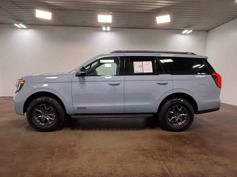 Used 2025 Ford Expedition Tremor image 27