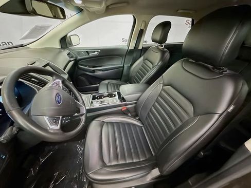 Certified 2019 Ford Edge SEL w/ Equipment Group 201A FWD image 21