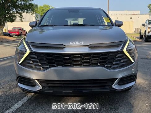 Used 2025 Kia Sportage LX FWD image 8
