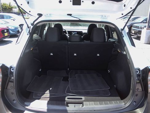 Used 2025 Nissan Kicks SV FWD image 34