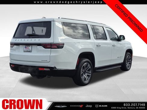 Certified 2024 Jeep Wagoneer L Series II w/ Flexible Seating Group image 7