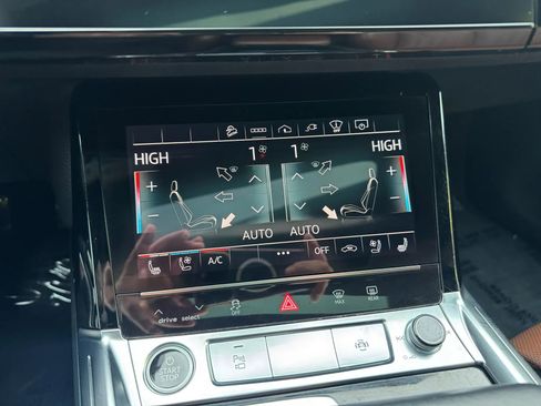 Used 2022 Audi e-tron Chronos w/ Chronos Package image 40