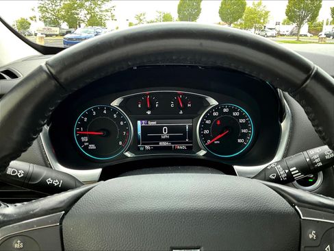 Used 2019 Chevrolet Traverse LT FWD image 13