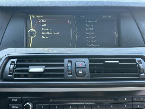 Used 2011 BMW 528i Sedan RWD image 36