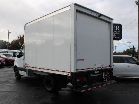 Used 2023 Mercedes-Benz Sprinter 4500 image 14