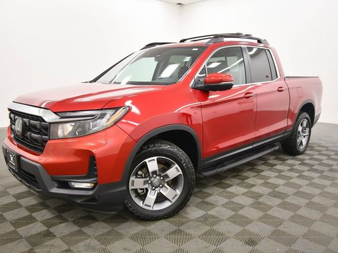 Certified 2025 Honda Ridgeline RTL image 4