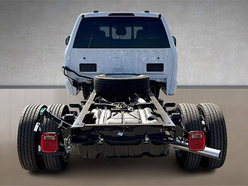 New 2026 Ford F550 4x4 Crew Cab Super Duty w/ XL Chrome Package image 4