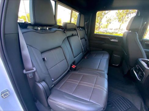 Used 2024 Chevrolet Silverado 3500 High Country w/ High Country Premium Package image 19