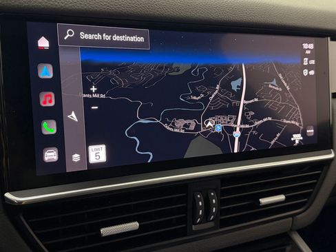 Certified 2023 Porsche Cayenne AWD/4WD image 22