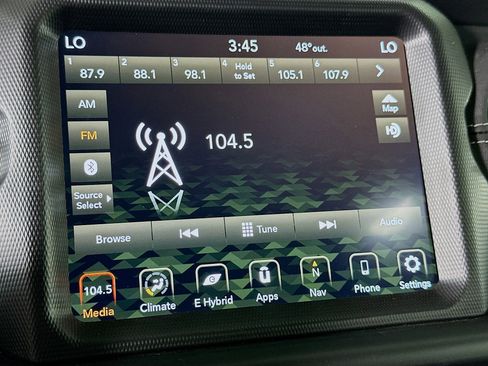 Used 2022 Jeep Wrangler Sahara w/ Cold Weather Group image 21