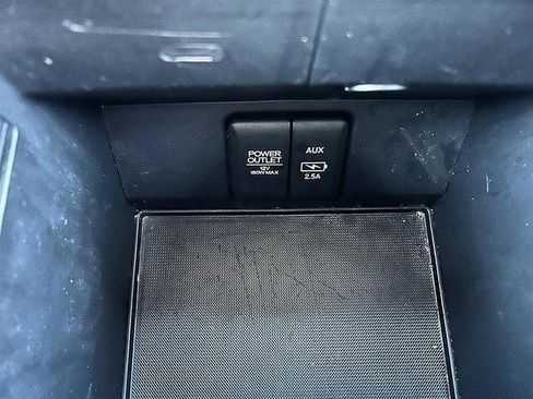 Used 2020 Honda Pilot Touring image 37