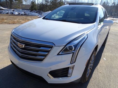 Used 2017 Cadillac XT5 Luxury image 6