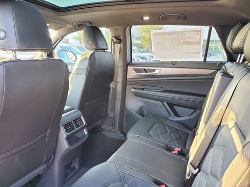 New 2026 Volkswagen Atlas Cross Sport SE image 5