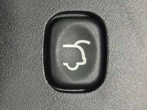 Used 2012 Dodge Grand Caravan SXT FWD image 31
