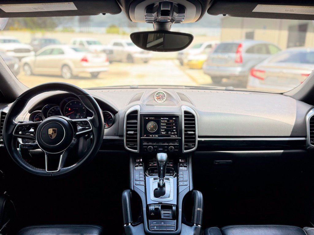 Used 2016 Porsche Cayenne AWD/4WD image 27