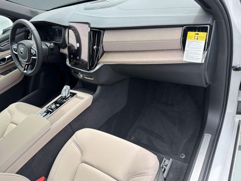 New 2026 Volvo XC90 B5 Plus w/ Protection Package image 31