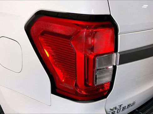 Used 2022 Ford Expedition XLT RWD image 38